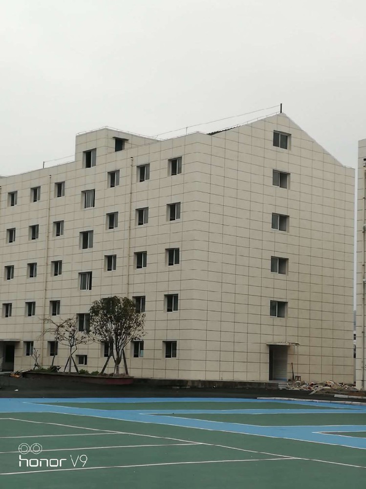 四川绵阳学校