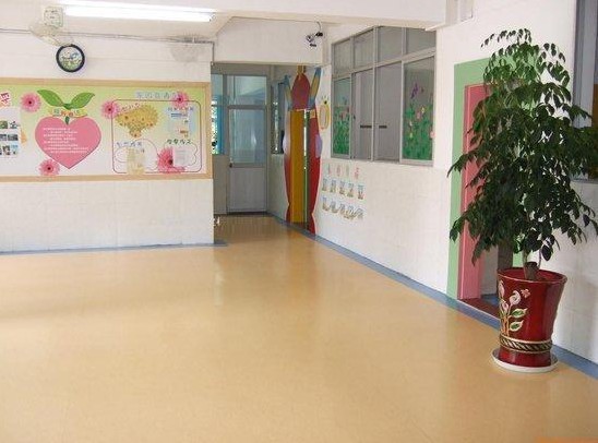 幼儿园专用弹性PVC地板胶